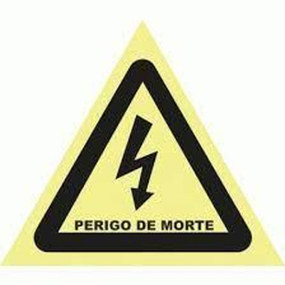 Placa Fotoluminescente em Triangulo com Legenda Perigo de Morte 70mm